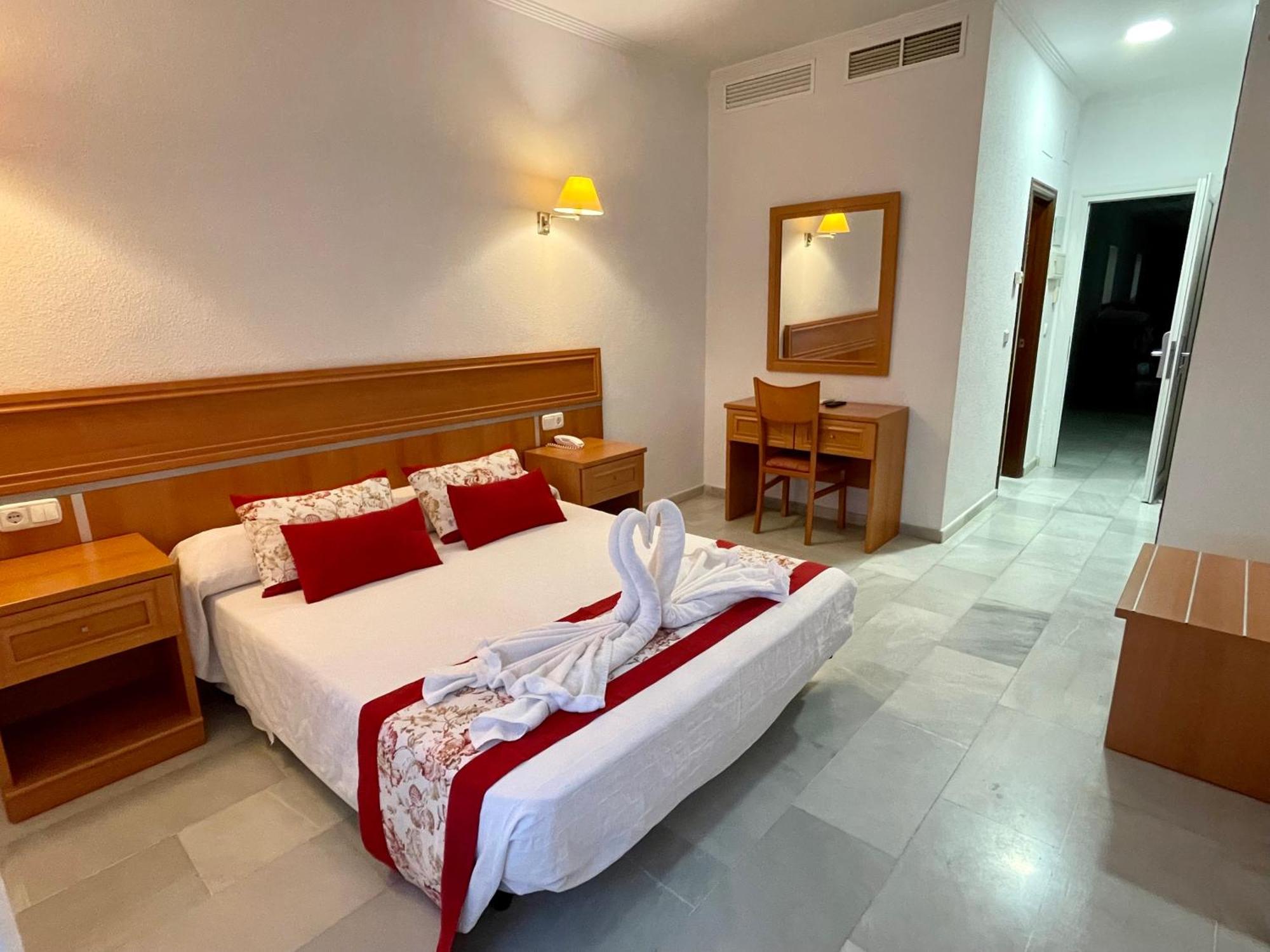 Hotel Puerto De Palos Palos de la Frontera Ngoại thất bức ảnh