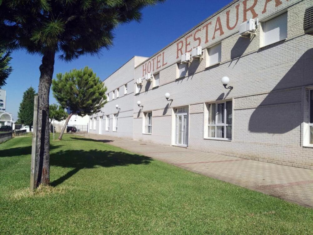 Hotel Puerto De Palos Palos de la Frontera Ngoại thất bức ảnh